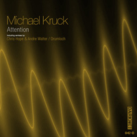 Michael Kruck – Attention
